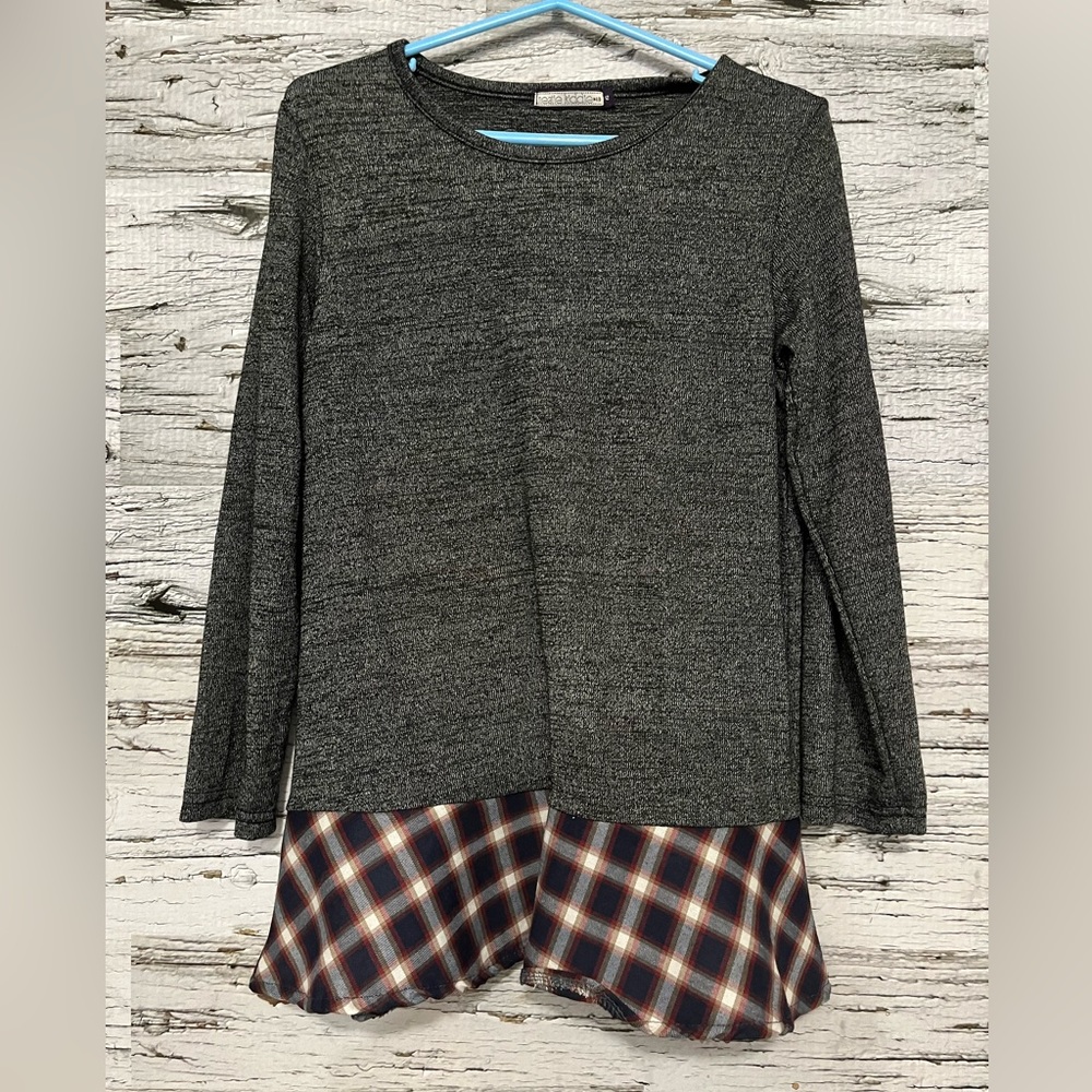 Neatie Kiddie Faux layered top. Gray with plaid hem